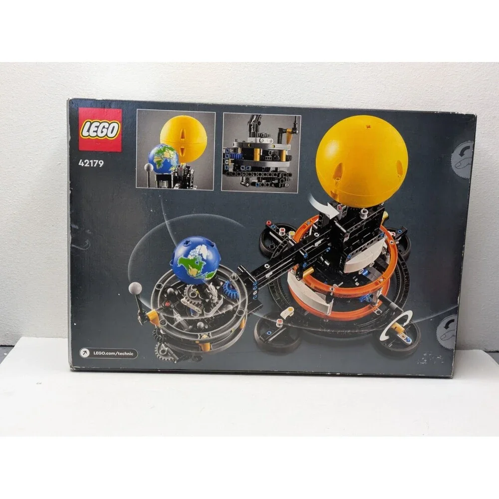 LEGO TECHNIC: Planet Earth and Moon in Orbit 42179 New In Box READ Box Dent